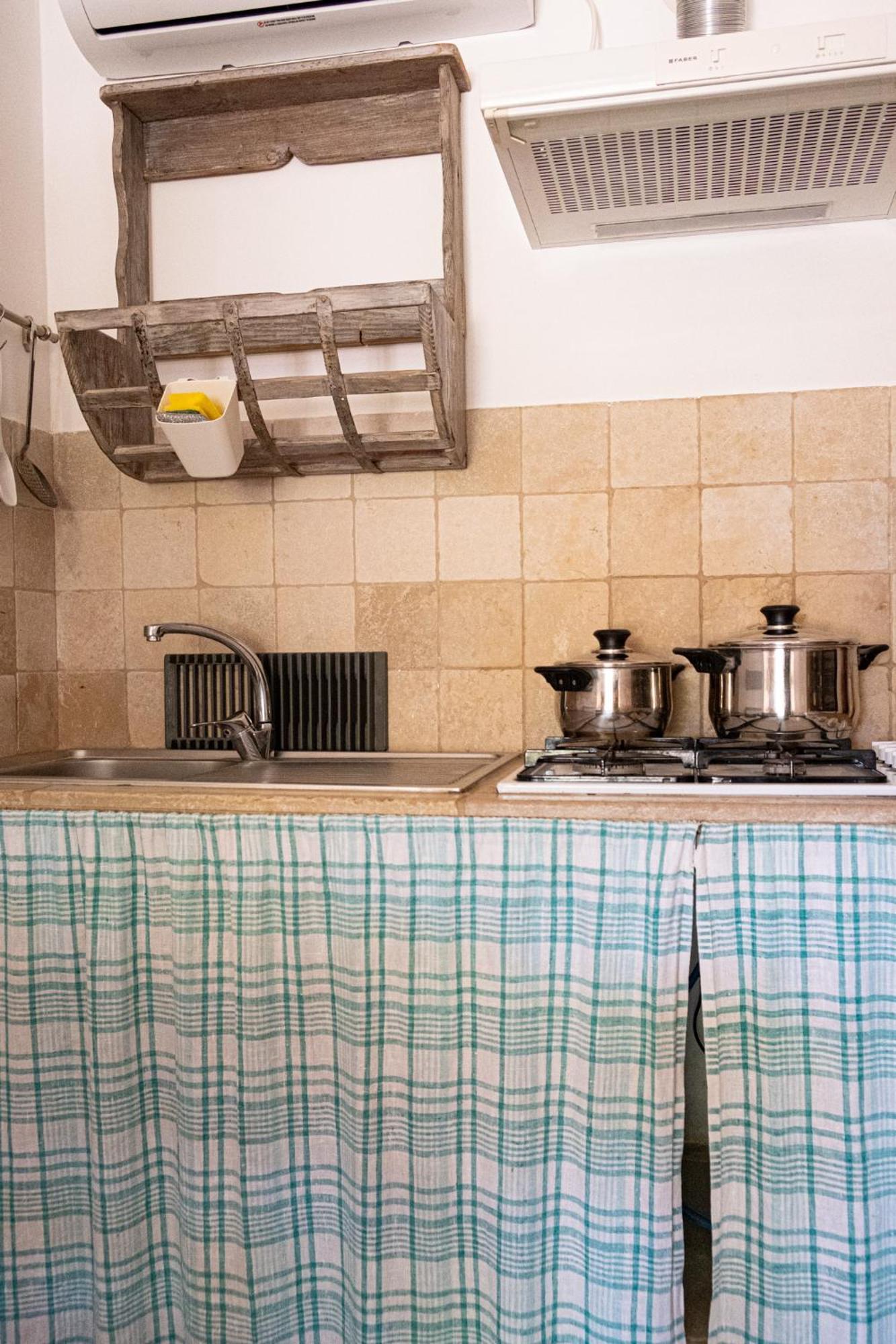 קרוביניו Agriturismo Masseria Carrone מראה חיצוני תמונה